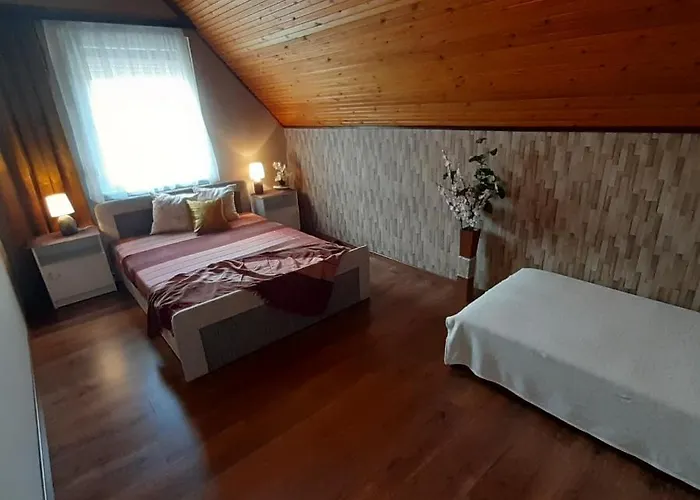Napsugar Nyaralo Фоньод